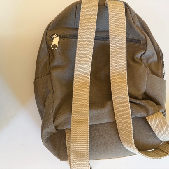 NWT Canvas Backpack - Picture 2 of 4